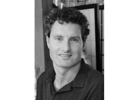 Justin Alden Headshot